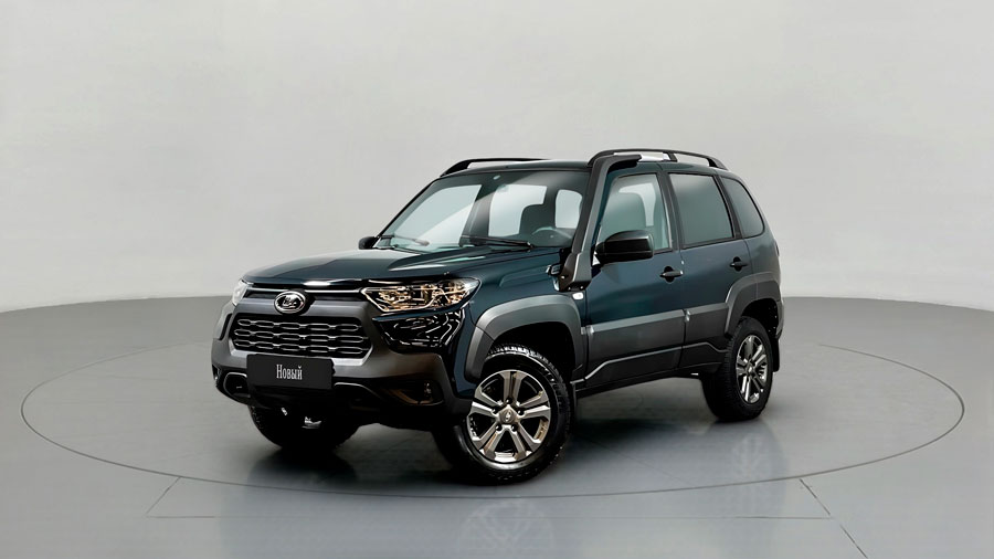 Нива тревел комплектация комфорт 2024. Chevrolet niva 2021 салон. Niva travel 2023 блэк внутри. 7 л 8 кл. Нива тревел блэк комплектация.